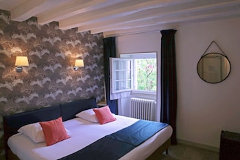 room-image