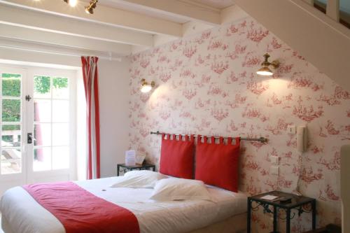 room-image