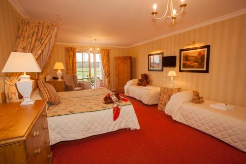 room-image