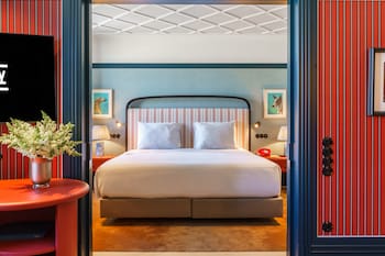 room-image