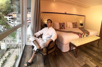 room-image