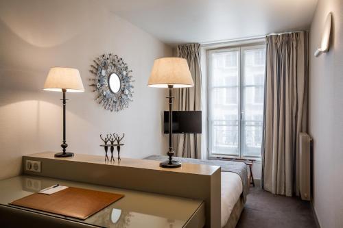 room-image