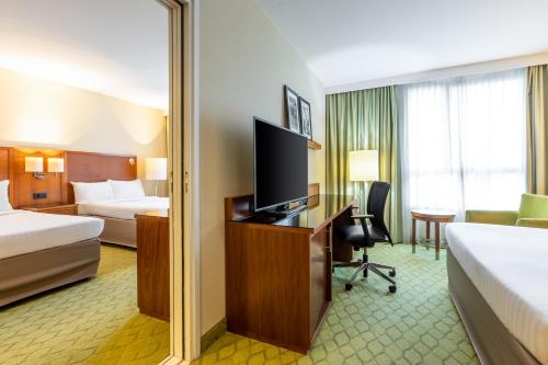 room-image