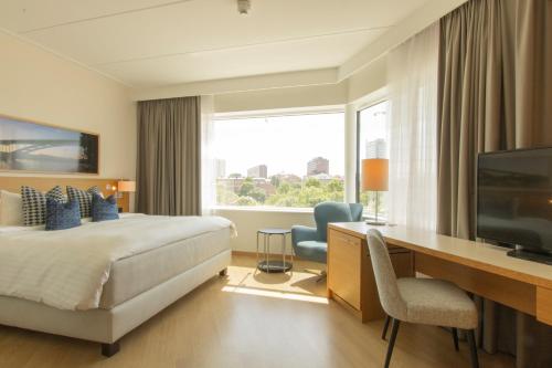 room-image