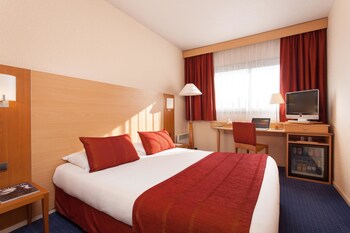 room-image