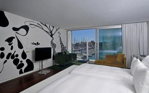 room-image