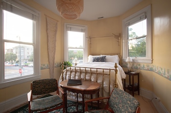 room-image