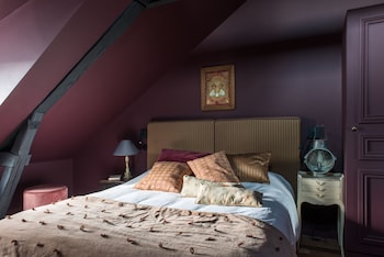 room-image