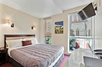 room-image