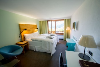 room-image