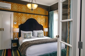 room-image