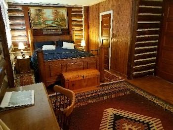 room-image