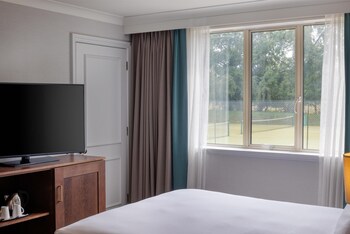 room-image
