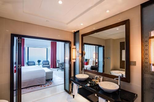 room-image