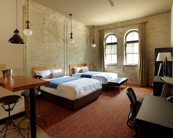 room-image