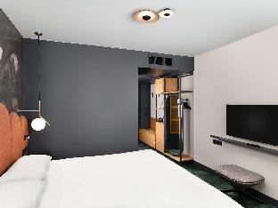 room-image