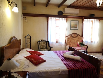 room-image