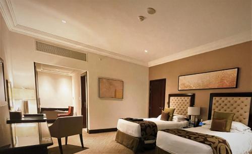 room-image