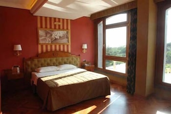 room-image