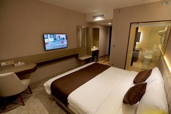 room-image