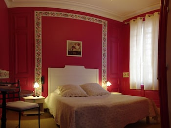 room-image