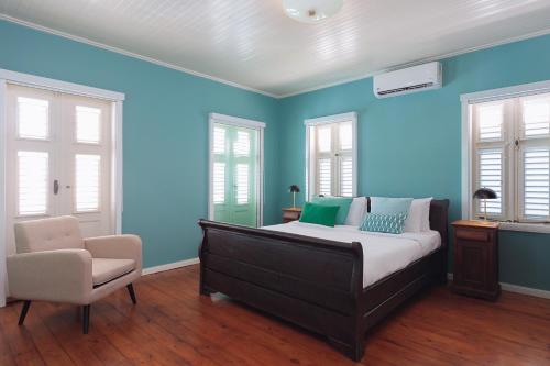 room-image