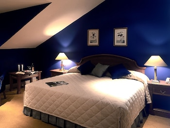 room-image