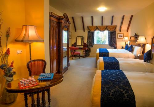 room-image
