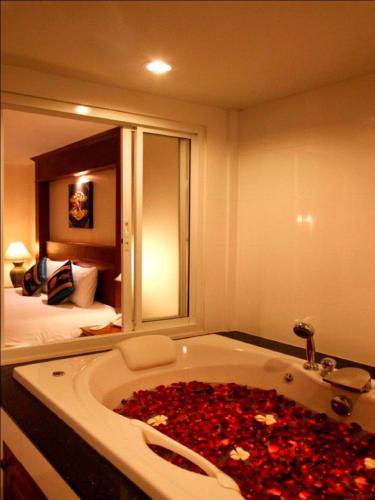 room-image