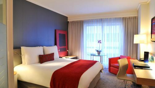 room-image