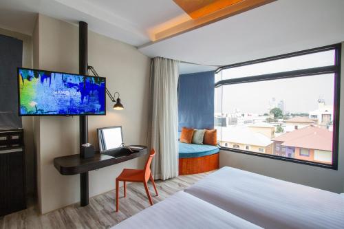 room-image