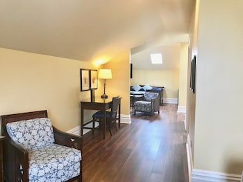room-image
