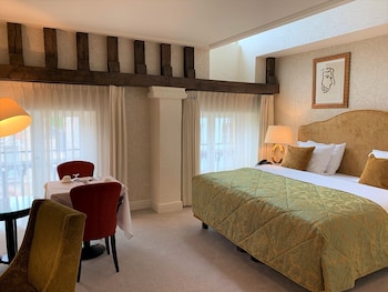 room-image