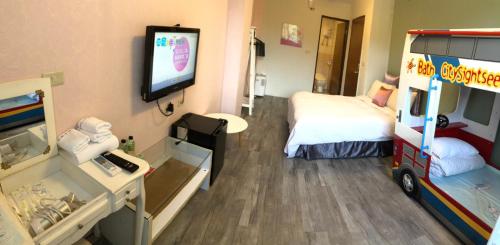 room-image