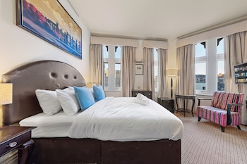 room-image