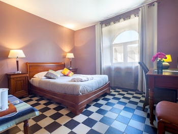 room-image