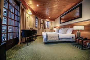 room-image