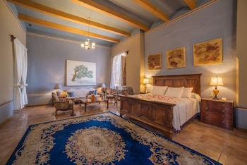 room-image