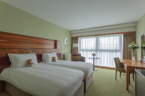 room-image