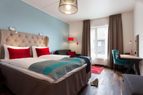 room-image