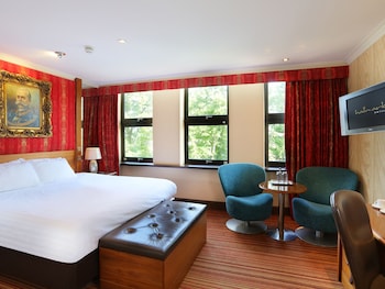 room-image