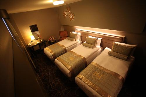 room-image