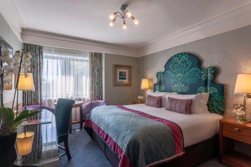 room-image