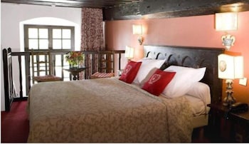 room-image