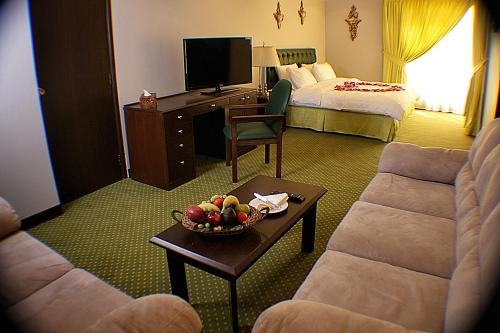 room-image
