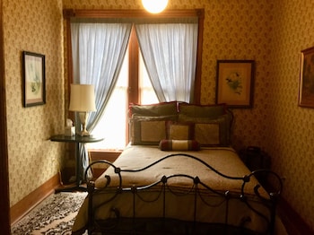 room-image