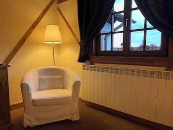 room-image