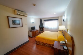 room-image