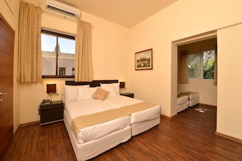 room-image
