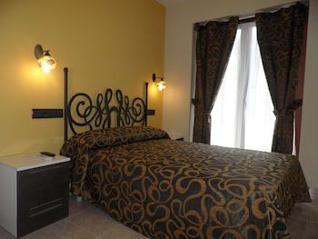 room-image